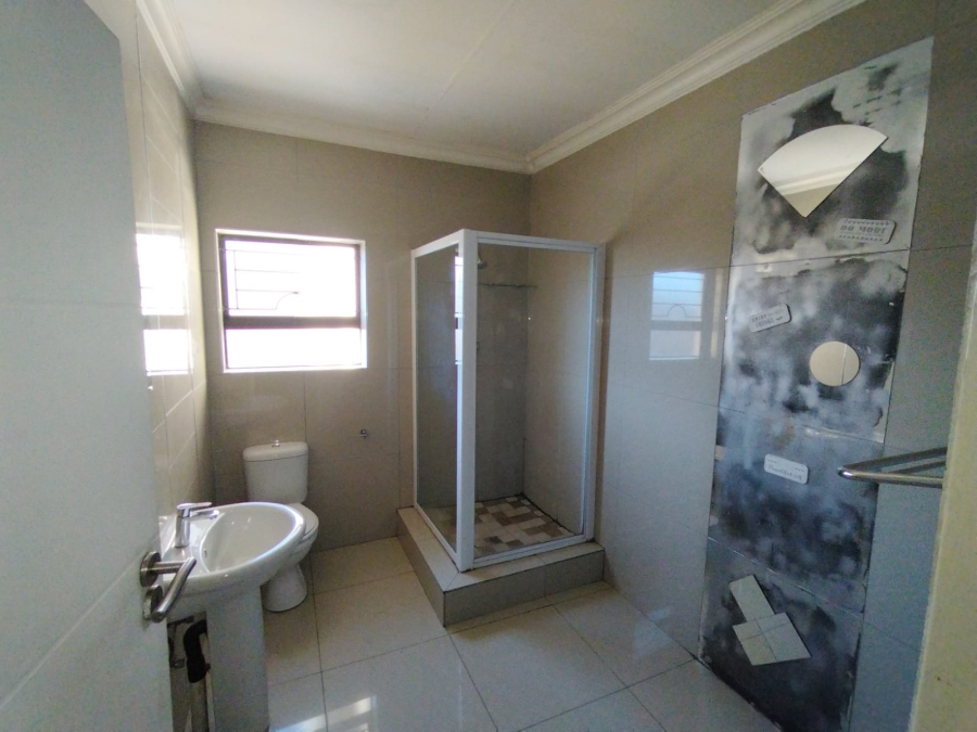 To Let 3 Bedroom Property for Rent in Harrismith Free State